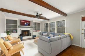 Cozy & Relaxing Home, Hot Tub, Fire Pit, Deck